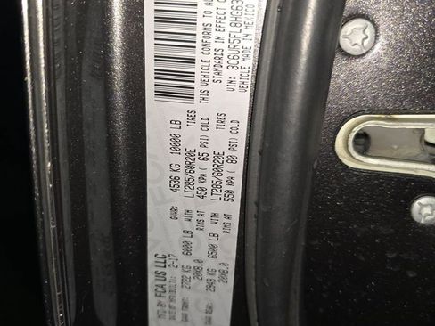 Used 2017 RAM 2500 Laramie w/ Off Road Package image 14