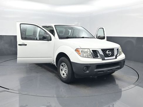 Used 2019 Nissan Frontier S RWD image 28
