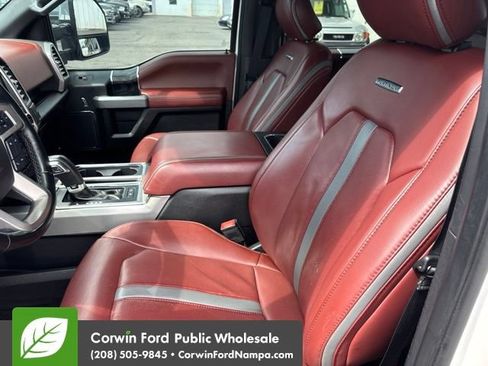 Used 2018 Ford F150 Platinum w/ Technology Package AWD/4WD image 25