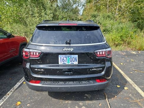 Used 2025 Jeep Compass Limited AWD/4WD image 7