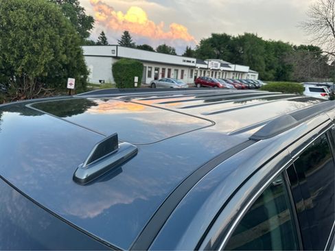 Used 2019 Chevrolet Suburban LT AWD/4WD image 11
