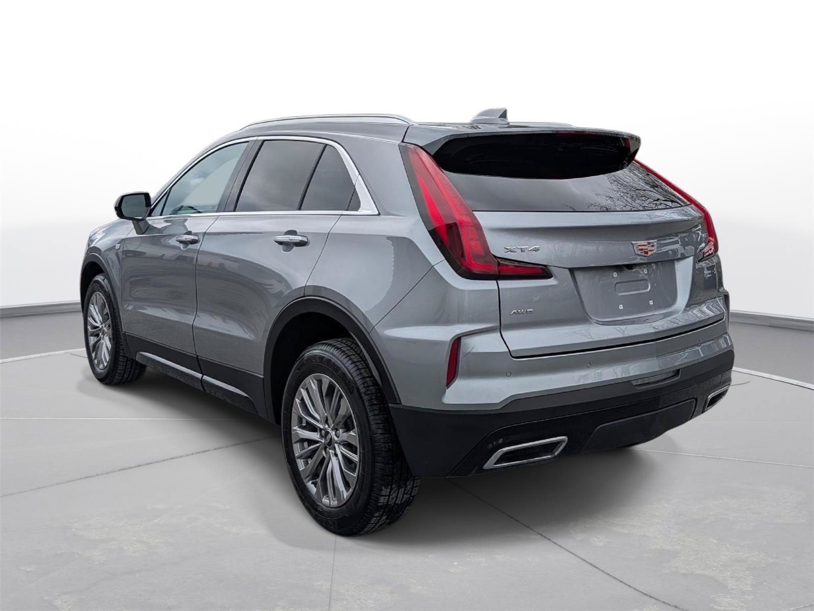 Used 2024 Cadillac XT4 Premium Luxury AWD/4WD image 4