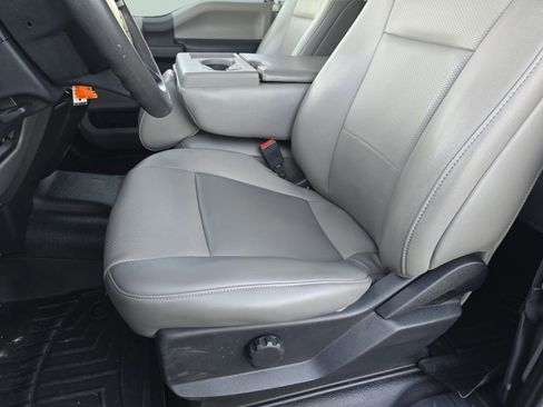 Used 2022 Ford F250 XL w/ Power Equipment Group image 37