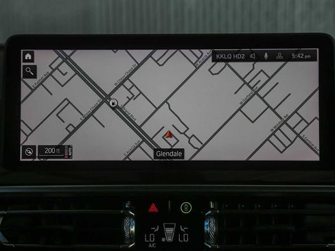 Used 2025 BMW X4 xDrive30i image 11