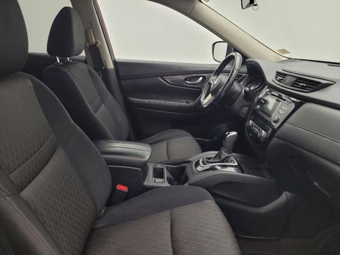 Used 2017 Nissan Rogue SV FWD image 20