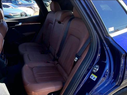 Used 2021 Audi Q5 Premium Plus w/ Premium Plus Package image 21