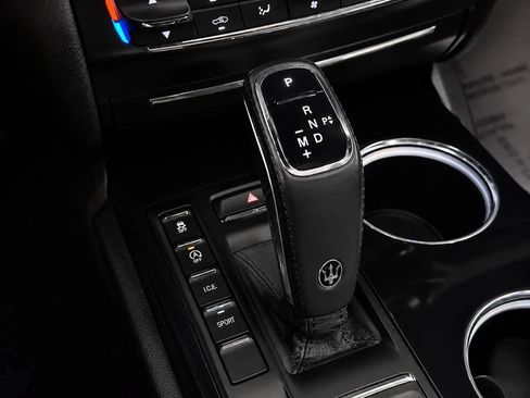 Used 2022 Maserati Ghibli Modena Q4 AWD/4WD image 47
