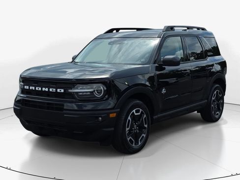Used 2023 Ford Bronco Sport Outer Banks w/ Tech Package AWD/4WD image 11