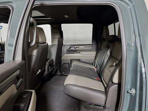 Certified 2025 Chevrolet Silverado 2500 ZR2 w/ Technology Package image 24