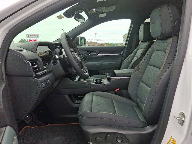 New 2026 GMC Terrain AT4 AWD/4WD image 9