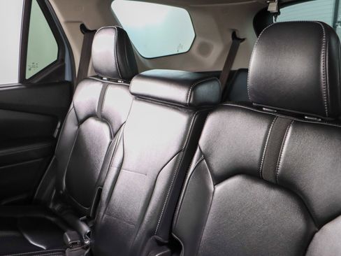 Used 2023 Honda Pilot Touring image 25