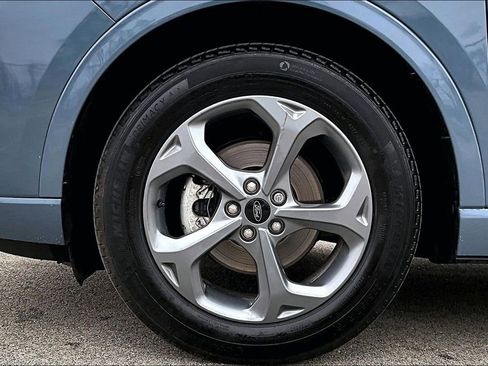 Certified 2024 Ford Escape ST-Line w/ Tech Pack #1 image 9