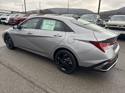 New 2026 Hyundai Elantra SEL Sport Premium image 6