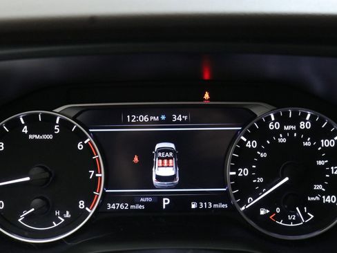 Used 2023 Nissan Rogue SV image 18