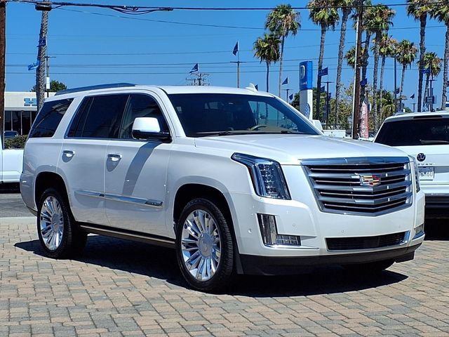 Used 2017 Cadillac Escalade Platinum AWD/4WD image 7