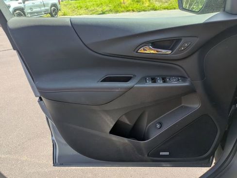 Certified 2023 Chevrolet Equinox RS w/ RS Leather Package FWD image 11
