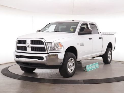 Used 2018 RAM 2500 Tradesman w/ Chrome Appearance Group AWD/4WD image 10
