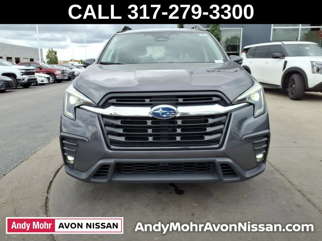 Used 2023 Subaru Ascent Limited AWD/4WD image 3