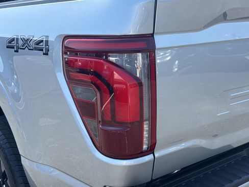 Used 2025 Ford F150 Lariat w/ Equipment Group 501A Mid AWD/4WD image 10