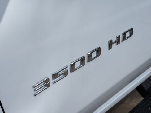 New 2025 Chevrolet Silverado 3500 W/T image 8