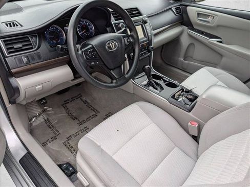 Used 2016 Toyota Camry LE FWD image 10