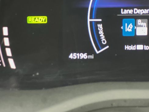 Used 2025 Toyota Camry SE FWD image 26