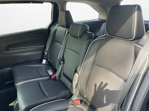 New 2026 Honda Odyssey Touring image 12