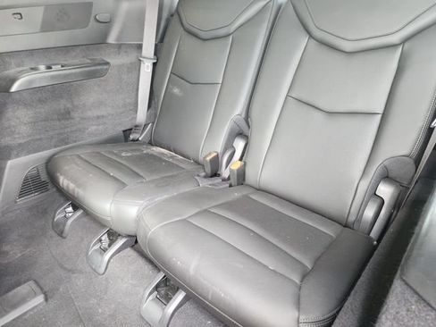 Used 2025 Cadillac XT6 Premium Luxury w/ Technology Package FWD image 32