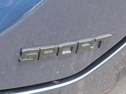 Used 2025 Honda Pilot Sport image 33