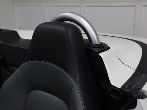 Used 2005 Chrysler Crossfire Limited RWD image 60