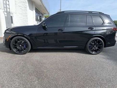 Used 2025 BMW X7 M60i image 2