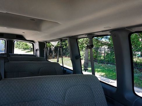 Used 2017 Chevrolet Express 3500 LT w/ LT Preferred Equipment Group RWD image 37