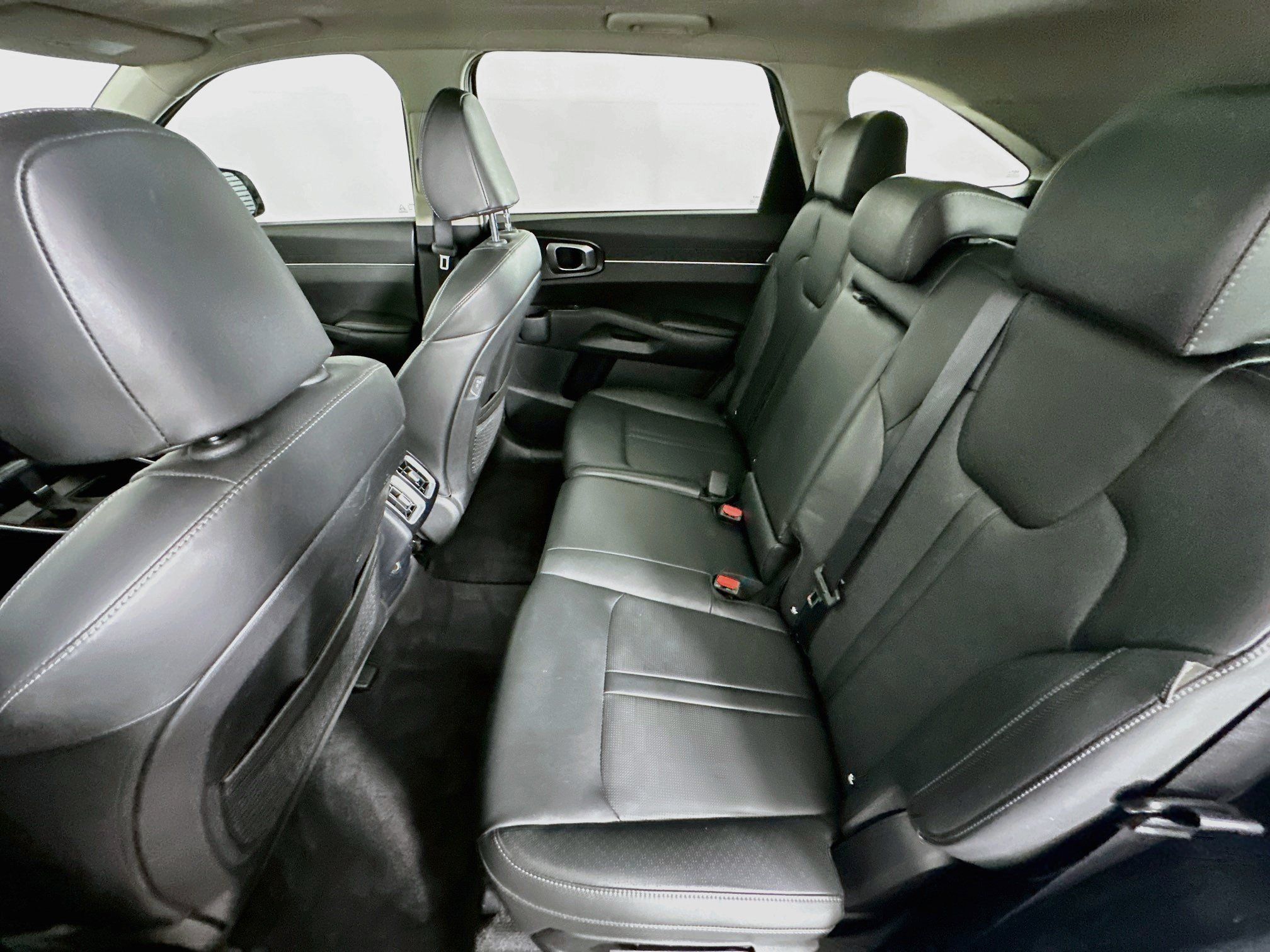 Used 2025 Kia Sorento S w/ Panoramic Sunroof Package FWD image 29