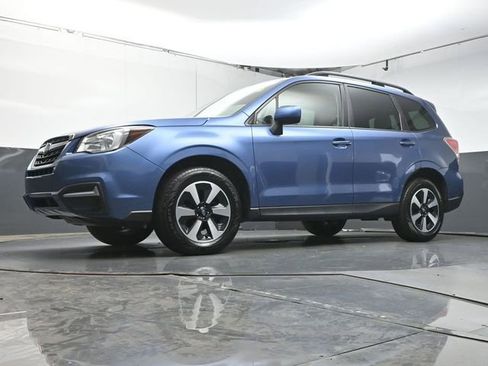 Used 2018 Subaru Forester 2.5i Premium w/ All-Weather Package AWD/4WD image 27