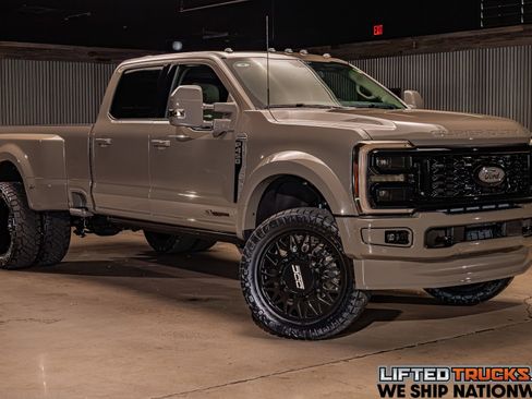 Used 2026 Ford F450 Platinum w/ Platinum Plus Package AWD/4WD image 1