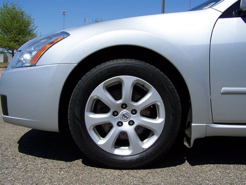 Used 2008 Nissan Maxima 3.5 SL w/ Platinum Edition Pkg FWD image 12