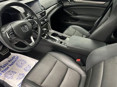 Used 2022 Honda Accord Sport image 10