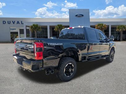 New 2026 Ford F250 Platinum w/ Tremor Off-Road Package