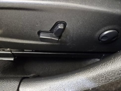 Used 2023 Chrysler 300 S RWD image 20