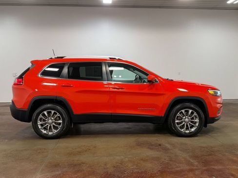 Used 2021 Jeep Cherokee Latitude Lux w/ Comfort/Convenience Group AWD/4WD image 23