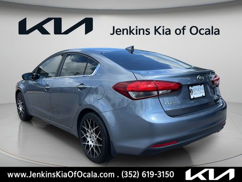 Used 2017 Kia Forte EX FWD image 5