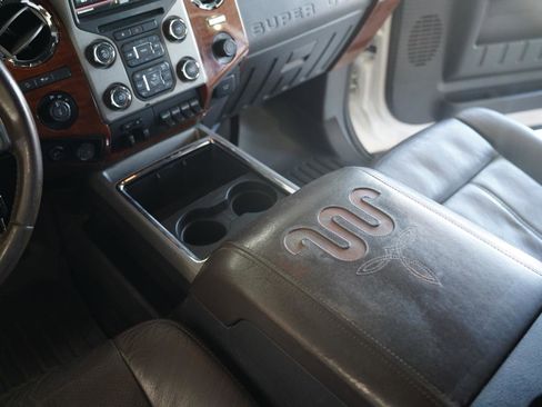 Used 2016 Ford F250 King Ranch w/ FX4 Off-Road Package AWD/4WD image 21