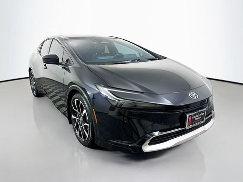 Used 2024 Toyota Prius Prime Premium image 3