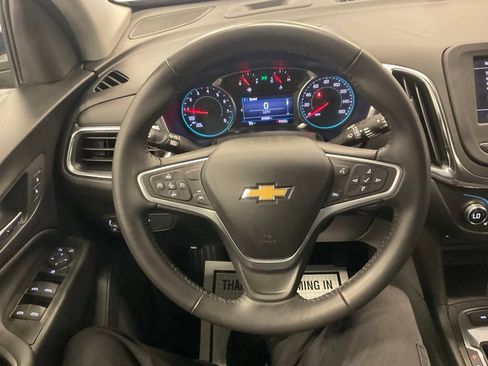 Used 2022 Chevrolet Equinox LT AWD/4WD image 18