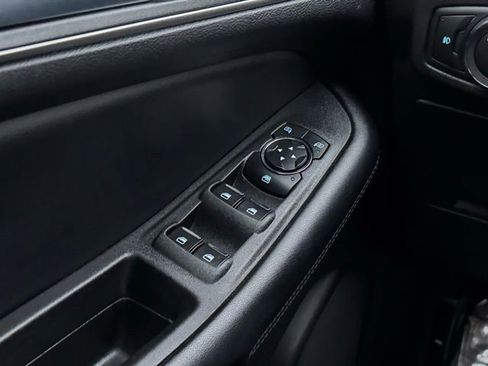 Certified 2023 Ford Edge SEL w/ Convenience Package image 32