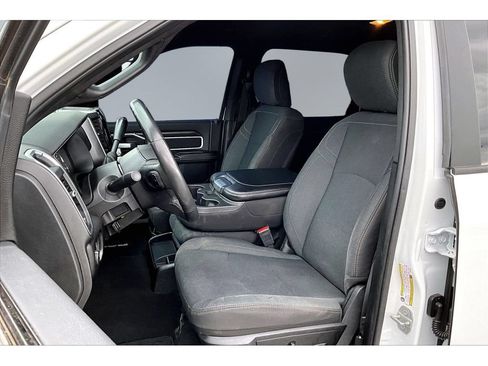 Used 2025 RAM 2500 Big Horn AWD/4WD image 21