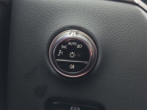 Certified 2025 Mercedes-Benz GLC 350e 4MATIC image 28