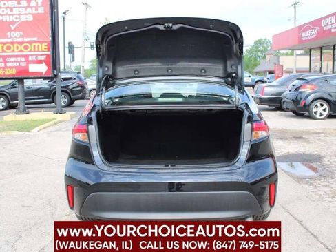 Used 2023 Toyota Corolla LE image 17