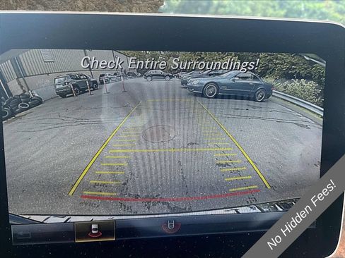 Used 2020 Mercedes-Benz GLA 250 4MATIC w/ Premium Package image 19