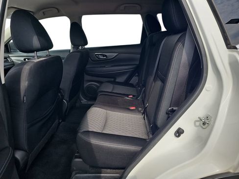 Used 2020 Nissan Rogue SV w/ Premium Package AWD/4WD image 14
